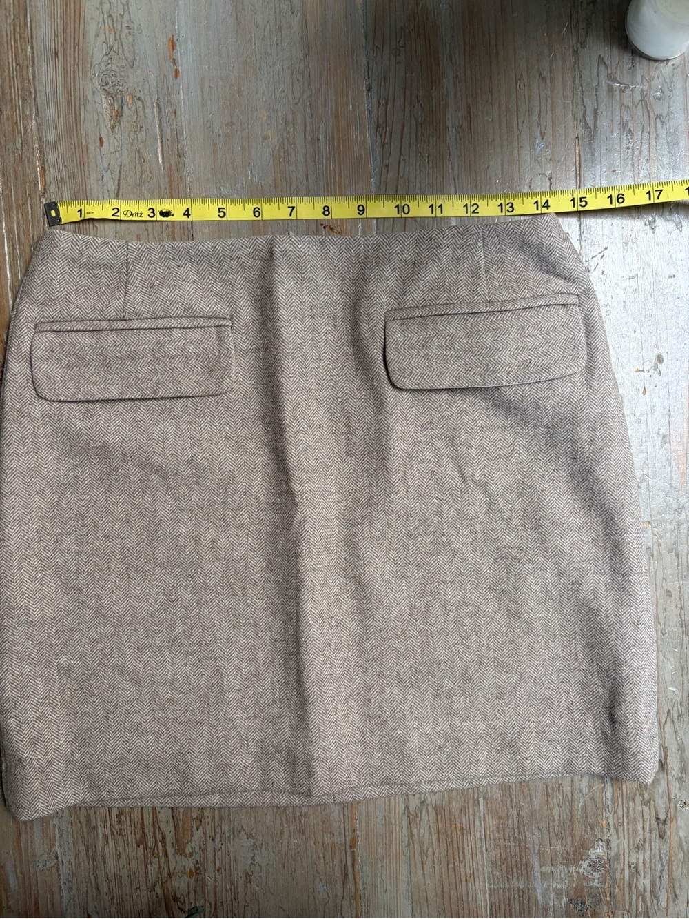 Banana Republic Pocket Mini Skirt - Oatmeal - Picture 5 of 7
